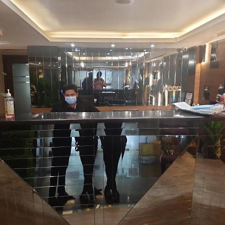 Hotel Jrd Exotica-Business Hotel New Delhi Exteriör bild
