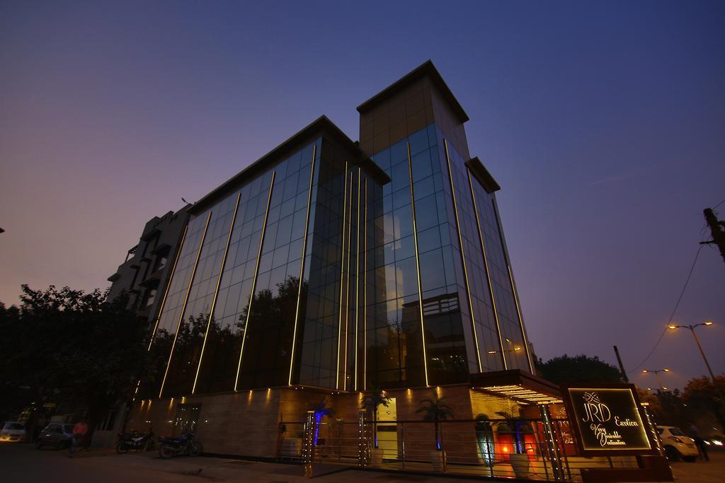 Hotel Jrd Exotica-Business Hotel New Delhi Exteriör bild